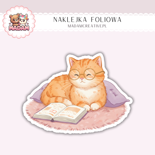 Naklejka foliowa kotek czytający książkę MaDam Creative