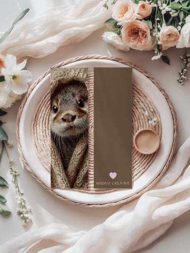 5906040420240 Zakładka do książki 6x18 cm słodki zwierzak wydra w kapturze MaDam Creative (2).png