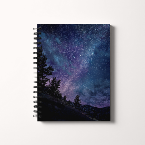 Notes A5 gładki 80 kartek Kosmiczna noc nad lasem MaDam Creative.png