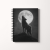 5906040421025 Notes A5 gładki 80 kartek Wilk wyjący do księżyca MaDam Creative.png