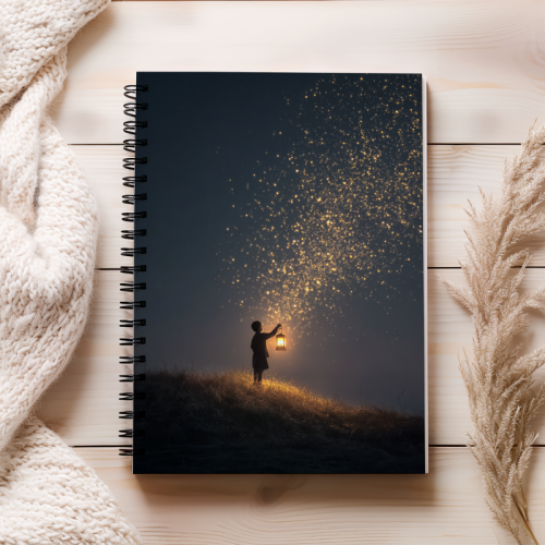 Notes A5 gładki 80 kartek Postać z lampionem w ciemności MaDam Creative (2).png