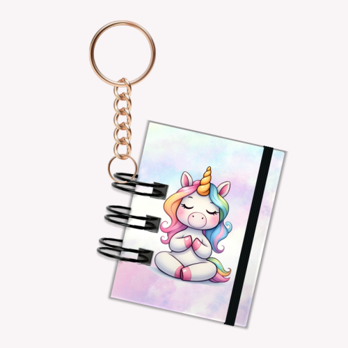 Breloczek mini notesik na gumkę Jednorożec medytujący 5x6 cm 50k gładki, MaDam Creative