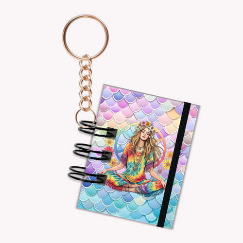 Breloczek mini notesik na gumkę Medytacja Hipi 5x6 cm 50k gładki, MaDam Creative